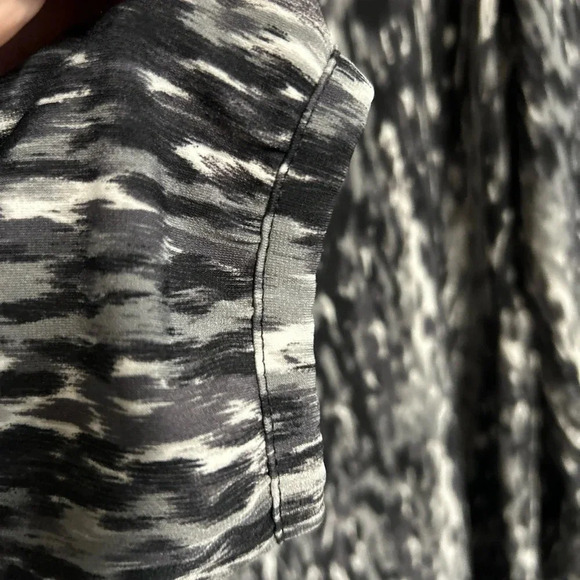 Alfani Women’s XL Popover Top V Neck Stretch 3/4 Sleeve Business Casual Slinky - Picture 5 of 11